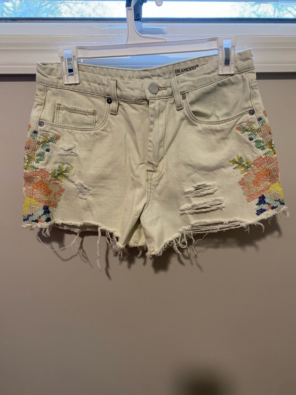 Blank NYC Cream Denim Distressed Shorts with  Floral Cross-Stitch Embroidery